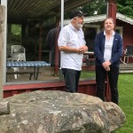 Vippentorpets kaffestuga är öppen från lördagar-söndgar i maj-augusti. (Under juli onsdagar-söndagar.) Alltid kl 12-17. Hemsida finns inte - men man kan ringa till ägaren 0705-797717.